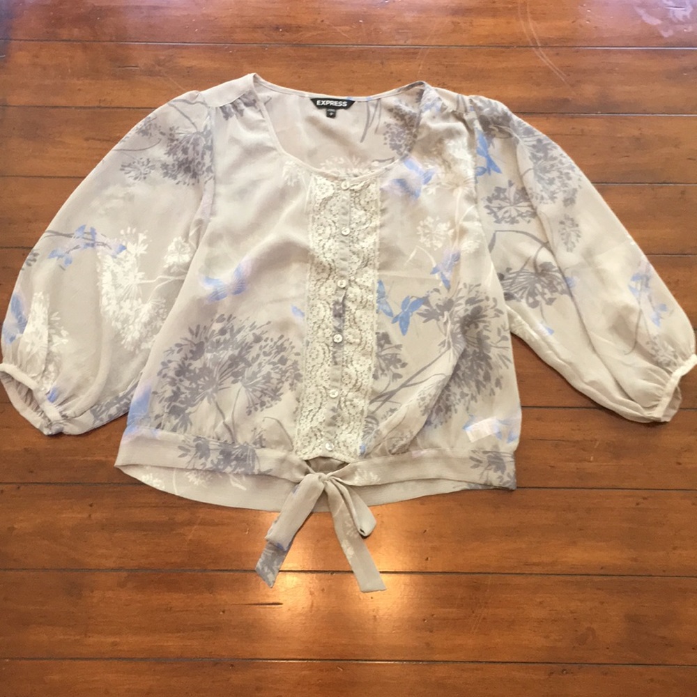 Grey flowy 3/4 sleeve blouse from EXPRESS